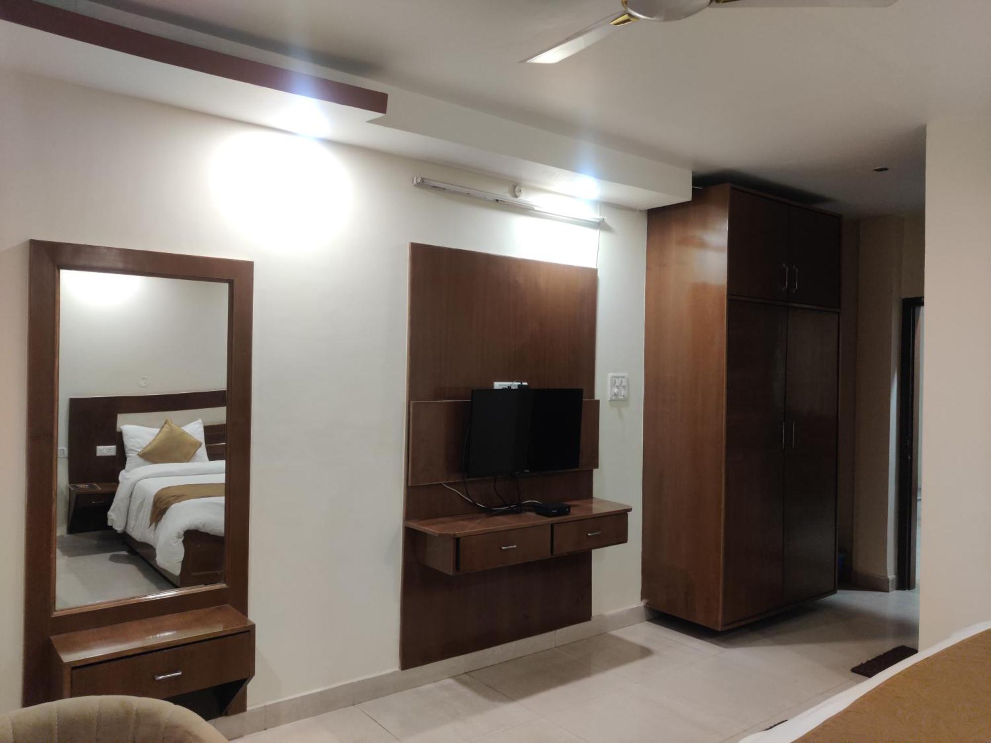 Hotel Hv Nahan Exterior photo